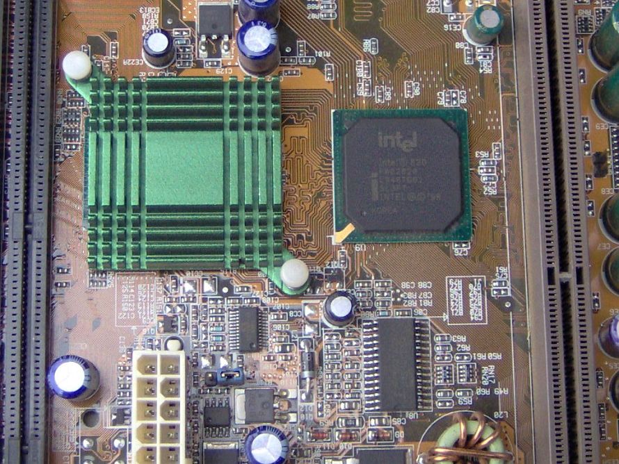 asus_p3c2000_i820.jpg